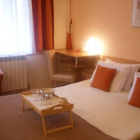 7号酒店 酒店 斯科普里