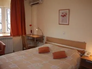 7号酒店 酒店 斯科普里