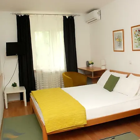 7 Hotell